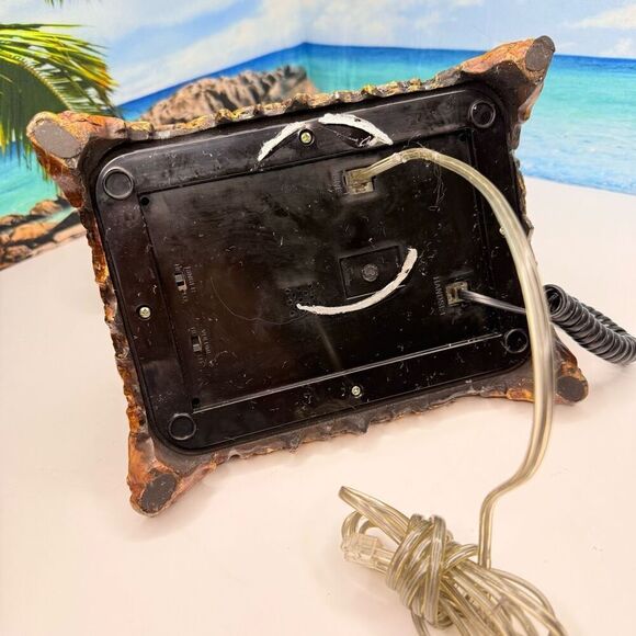 Vintage Style Rotary Corded Landline Telephone – Ornate Gold Retro Phone - Picture 6 of 7